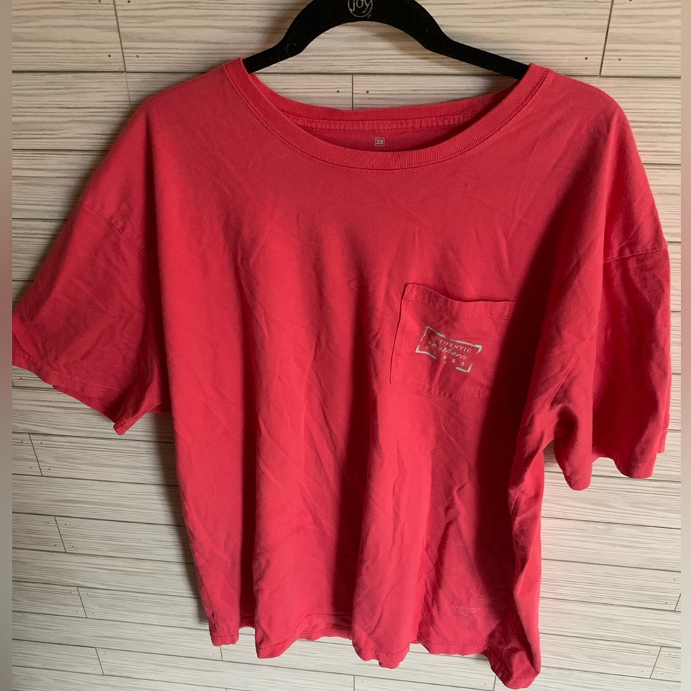 Southern marsh pinkish red Pocket T-Shirt